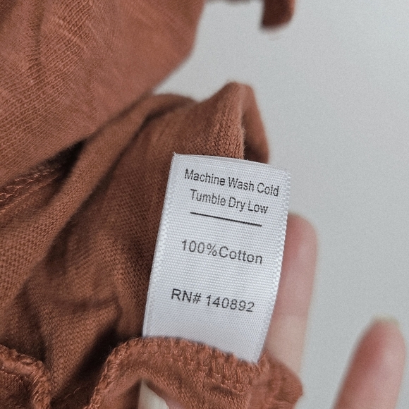 NWT Marine Layer Dylan Smocked Sleeveless Tank Tank in Baked Clay - Picture 7 of 8